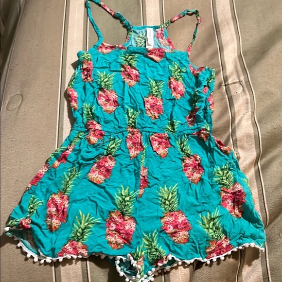 Aeropostale pineapple Romper - Picture 2 of 6